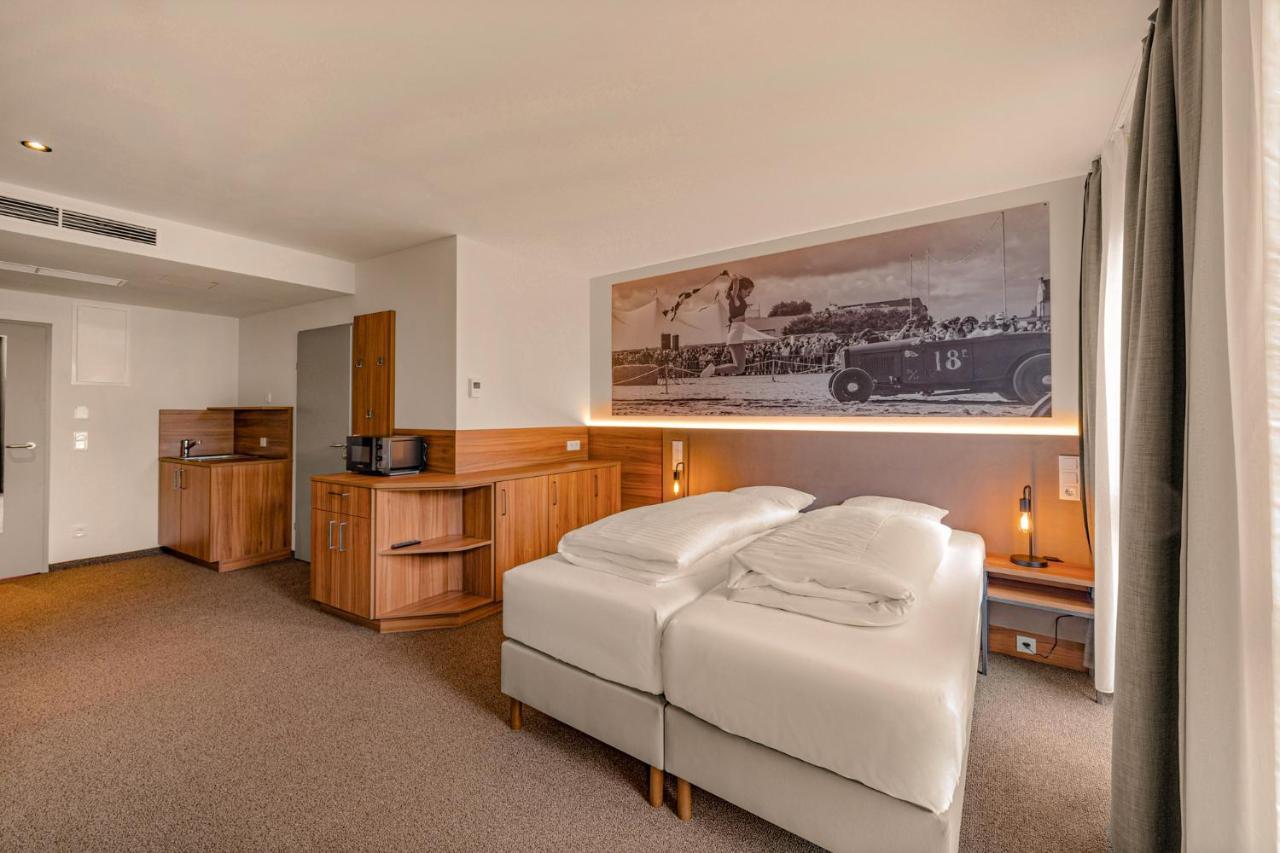 Zuendwerk - Motel Strasshof an der Nordbahn Buitenkant foto